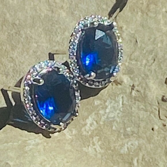 ❤️ Sterling Silver Blue Sapphire Cubic Zirconia Earrings - Picture 2 of 11